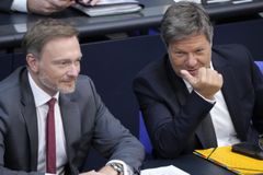 Wegen steigender Preise: Bundestag beschließt Milliarden-Steuerentlastung