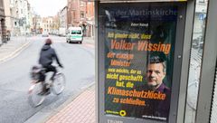 Bündnis 90/Die Grünen: Unbekannte kleben Fake-Plakate in Niedersachsen - DER SPIEGEL