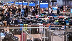 Flughafen Hamburg: Ver.di ruft Mitarbeiter in Hamburg zum Streik auf - DER SPIEGEL