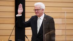 Baden-Württemberg: Winfried Kretschmann vom Landtag erneut zum Ministerpräsidenten gewählt - DER SPIEGEL