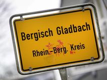 Kriminalität: Kindesmissbrauch: Polizei informiert über Durchsuchungen