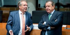 Ex-Kanzler Gerhard Schröder sorgt mit Auftritt in Bundestagsausschuss für Zoff