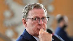 AfD-Rechtsaußen Höcke scheitert: Ramelow bleibt Ministerpräsident
