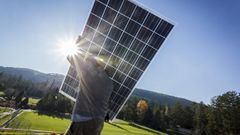 Solarstrom an der Börse: Unternehmen wollen Netze stabilisieren